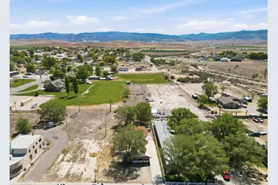 391 S Main E, Gunnison, UT 84634 - Photo 10