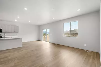 822 N 260 E #208, Santaquin, UT 84655 - Photo 12
