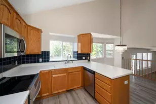 742 E Rowley Dr S, Millcreek, UT 84107 - Photo 4