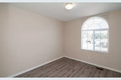 742 E Rowley Dr S, Millcreek, UT 84107 - Photo 12