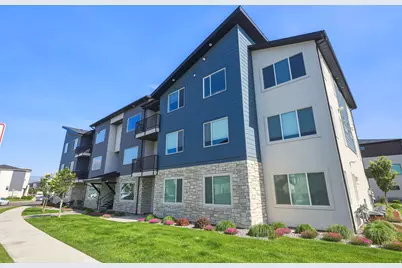 1076 W 490 S #201, American Fork, UT 84003 - Photo 8