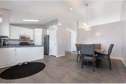 5244 W Shaggy Peak Dr, Riverton, UT 84096 - Photo 8