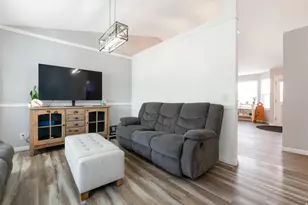 5244 W Shaggy Peak Dr, Riverton, UT 84096 - Photo 4