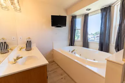 1016 W 1600 N, Lehi, UT 84043 - Photo 14