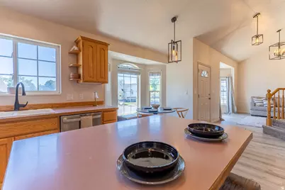 1016 W 1600 N, Lehi, UT 84043 - Photo 6
