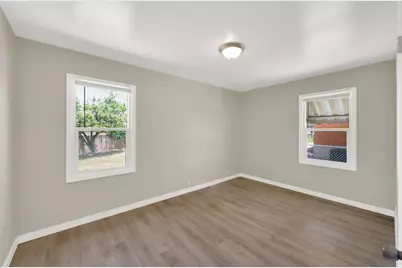 565 E 400 S, Clearfield, UT 84015 - Photo 10
