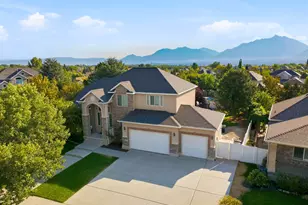 11309 S Green Grass Ct, South Jordan, UT 84095 - Photo 2