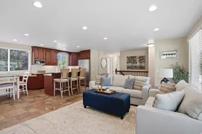 2590 E Country Ave, Cottonwood Heights, UT 84121 - Photo 10