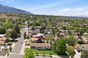 2590 E Country Ave, Cottonwood Heights, UT 84121 - Photo 46
