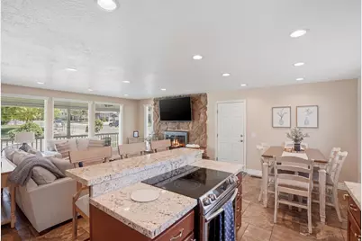 2590 E Country Ave, Cottonwood Heights, UT 84121 - Photo 8