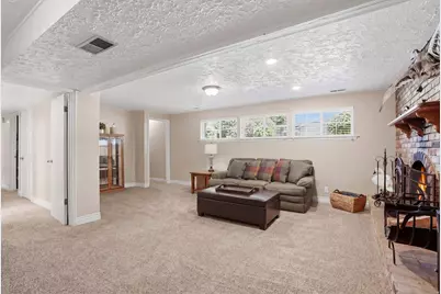 2590 E Country Ave, Cottonwood Heights, UT 84121 - Photo 26
