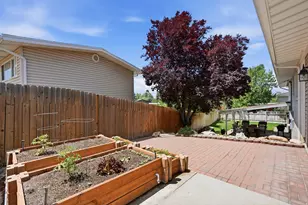 2590 E Country Ave, Cottonwood Heights, UT 84121 - Photo 40