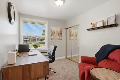 2590 E Country Ave, Cottonwood Heights, UT 84121 - Photo 20