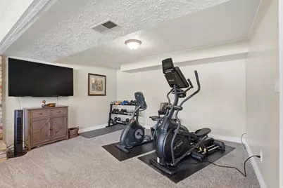 2590 E Country Ave, Cottonwood Heights, UT 84121 - Photo 28