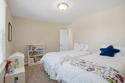 2590 E Country Ave, Cottonwood Heights, UT 84121 - Photo 16