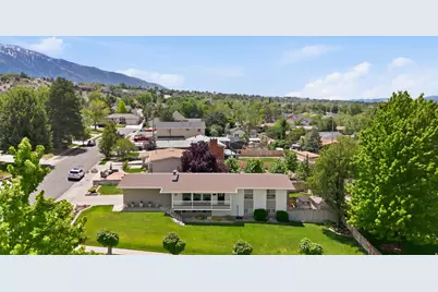 2590 E Country Ave, Cottonwood Heights, UT 84121 - Photo 44