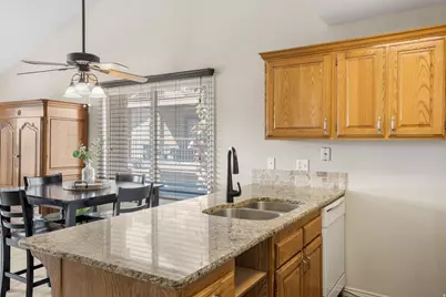 860 S Village #O8 Rd, Saint George, UT 84770 - Photo 8