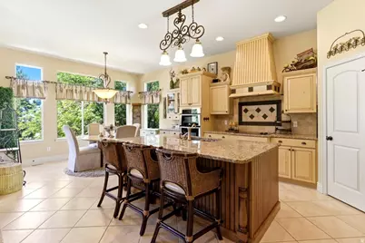 513 N Peacefield Dr, Layton, UT 84040 - Photo 12