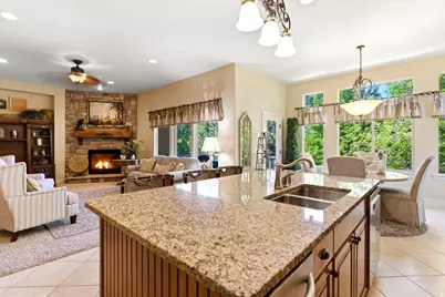 513 N Peacefield Dr, Layton, UT 84040 - Photo 14