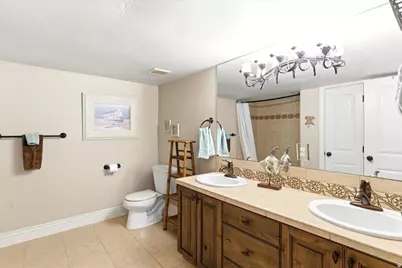 513 N Peacefield Dr, Layton, UT 84040 - Photo 30