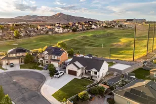 4143 E Berkshire Ln N, Eagle Mountain, UT 84005 - Photo 10