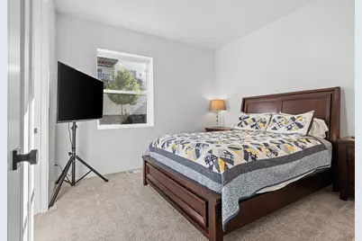 3627 S McGregor Ln, Saratoga Springs, UT 84045 - Photo 10