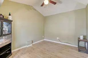 3224 S Hinton Ct, West Valley, UT 84128 - Photo 14
