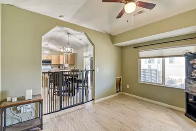 3224 S Hinton Ct, West Valley, UT 84128 - Photo 6