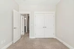 10422 S Beetdigger Blvd, Sandy, UT 84070 - Photo 20
