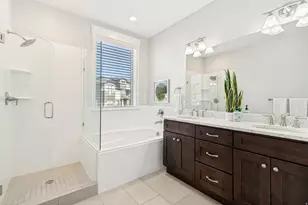 10422 S Beetdigger Blvd, Sandy, UT 84070 - Photo 16