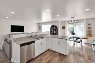 10854 S Harvest Point Dr W, South Jordan, UT 84009 - Photo 12