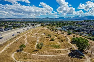 10854 S Harvest Point Dr W, South Jordan, UT 84009 - Photo 42