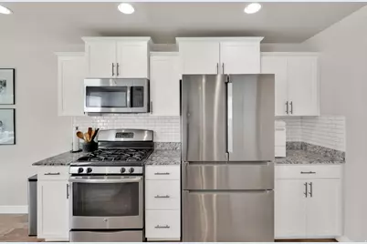 10854 S Harvest Point Dr W, South Jordan, UT 84009 - Photo 12