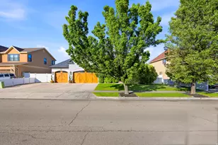 13617 S Morning Cloak Way Way, Riverton, UT 84096 - Photo 4
