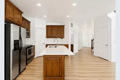 852 S 1840 W, Orem, UT 84059 - Photo 10