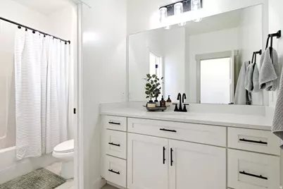 4525 N Mount Ellen St #222, Eagle Mountain, UT 84005 - Photo 18