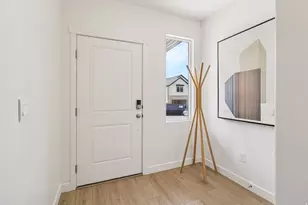 565 E Levengrove Dr, Lehi, UT 84048 - Photo 2
