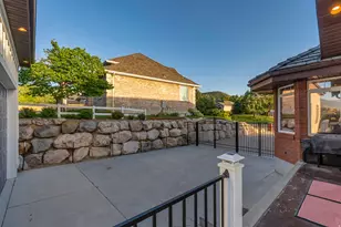 1007 E Eaglewood Dr, North Salt Lake, UT 84054 - Photo 44
