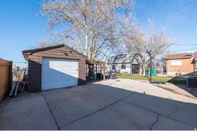 5243 S 2200 W, Roy, UT 84067 - Photo 24