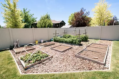 2611 W 2450 N, Farr West, UT 84404 - Photo 6