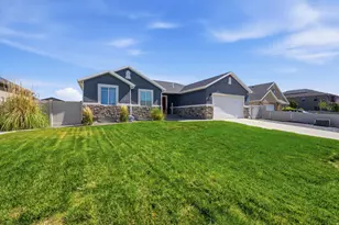 1197 E Raven Way, Eagle Mountain, UT 84005 - Photo 2