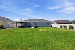 1197 E Raven Way, Eagle Mountain, UT 84005 - Photo 8