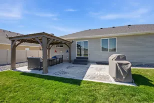 1197 E Raven Way, Eagle Mountain, UT 84005 - Photo 6