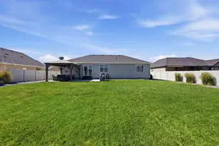 1197 E Raven Way, Eagle Mountain, UT 84005 - Photo 42