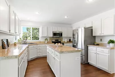1253 W Carston Ct, Farmington, UT 84025 - Photo 10