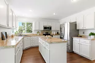 1253 W Carston Ct, Farmington, UT 84025 - Photo 10