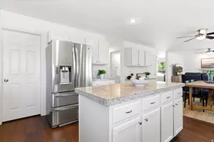 1253 W Carston Ct, Farmington, UT 84025 - Photo 12