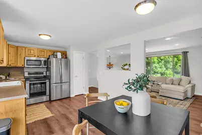 1124 E Webster Dr, Sandy, UT 84094 - Photo 6