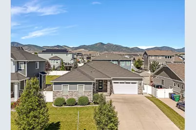 8136 S 6430 W, West Jordan, UT 84081 - Photo 2