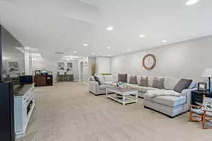 8136 S 6430 W, West Jordan, UT 84081 - Photo 28